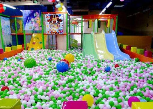 室內(nèi)兒童游樂場(chǎng)