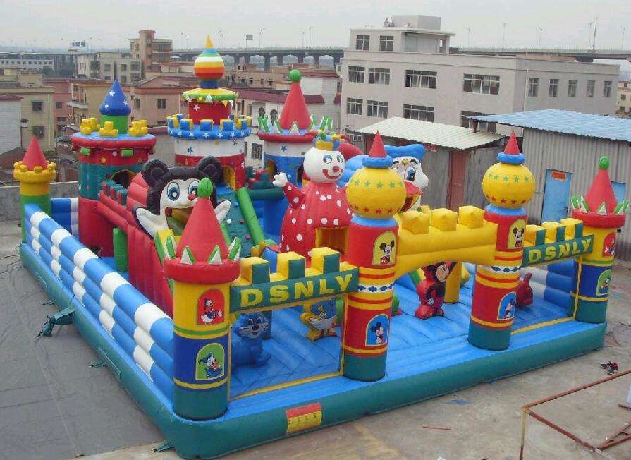 兒童游樂設(shè)備