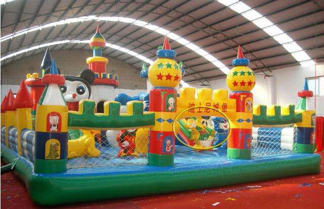 兒童游樂設(shè)備