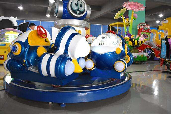 兒童游樂(lè)設(shè)備