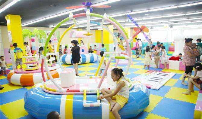 兒童游樂設(shè)備