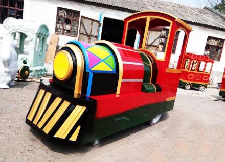 遙控船游樂設(shè)備