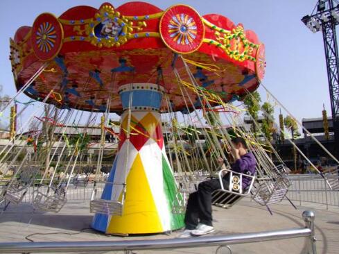 豪華游樂設(shè)備