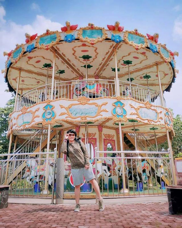 豪華雙層轉(zhuǎn)馬