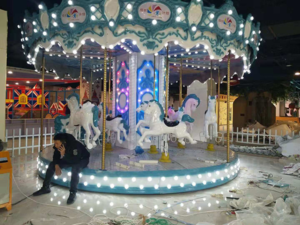 16座簡易旋轉(zhuǎn)木馬